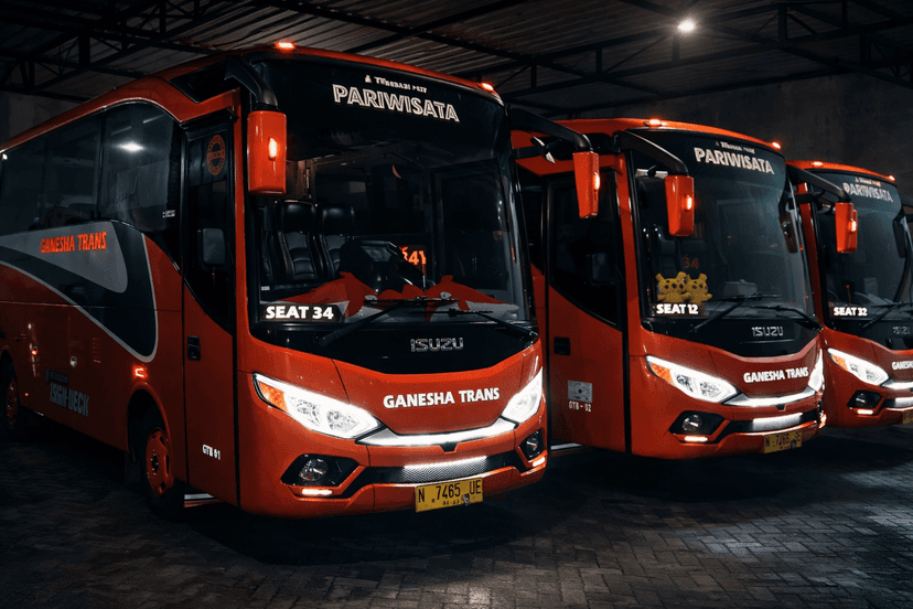 Bus Pariwisata 35 Seat