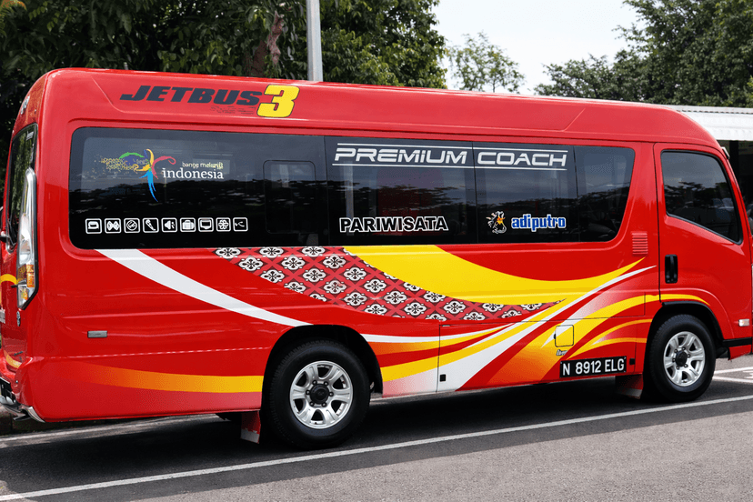 Elf Long Giga 19 Seat